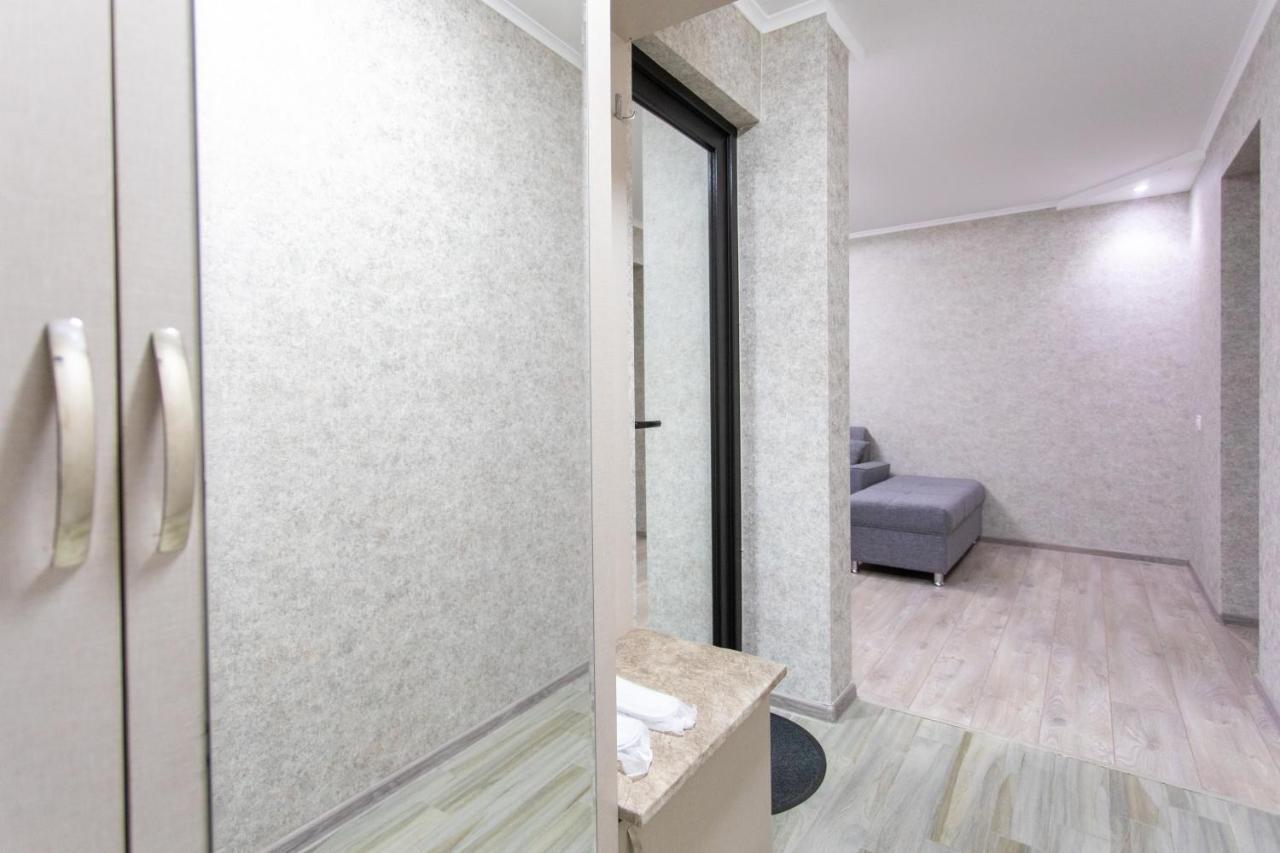 קוטאיסי Ninia'S Apartment מראה חיצוני תמונה