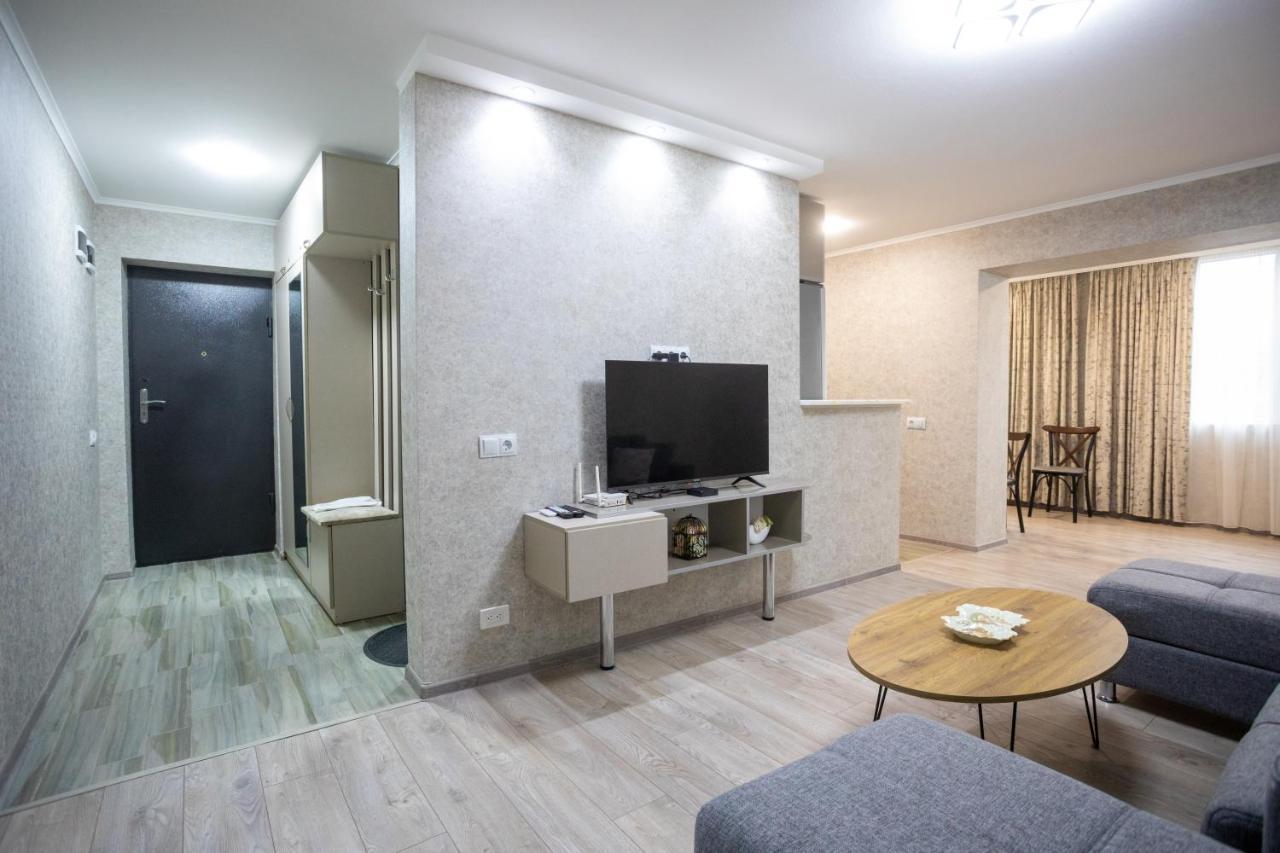 קוטאיסי Ninia'S Apartment מראה חיצוני תמונה