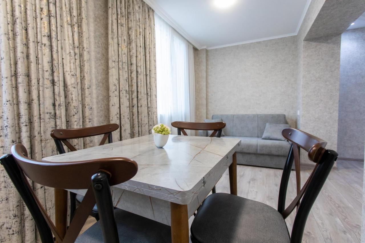 קוטאיסי Ninia'S Apartment מראה חיצוני תמונה